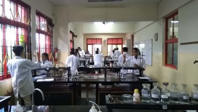 CHEMISTRY LAB (2)
